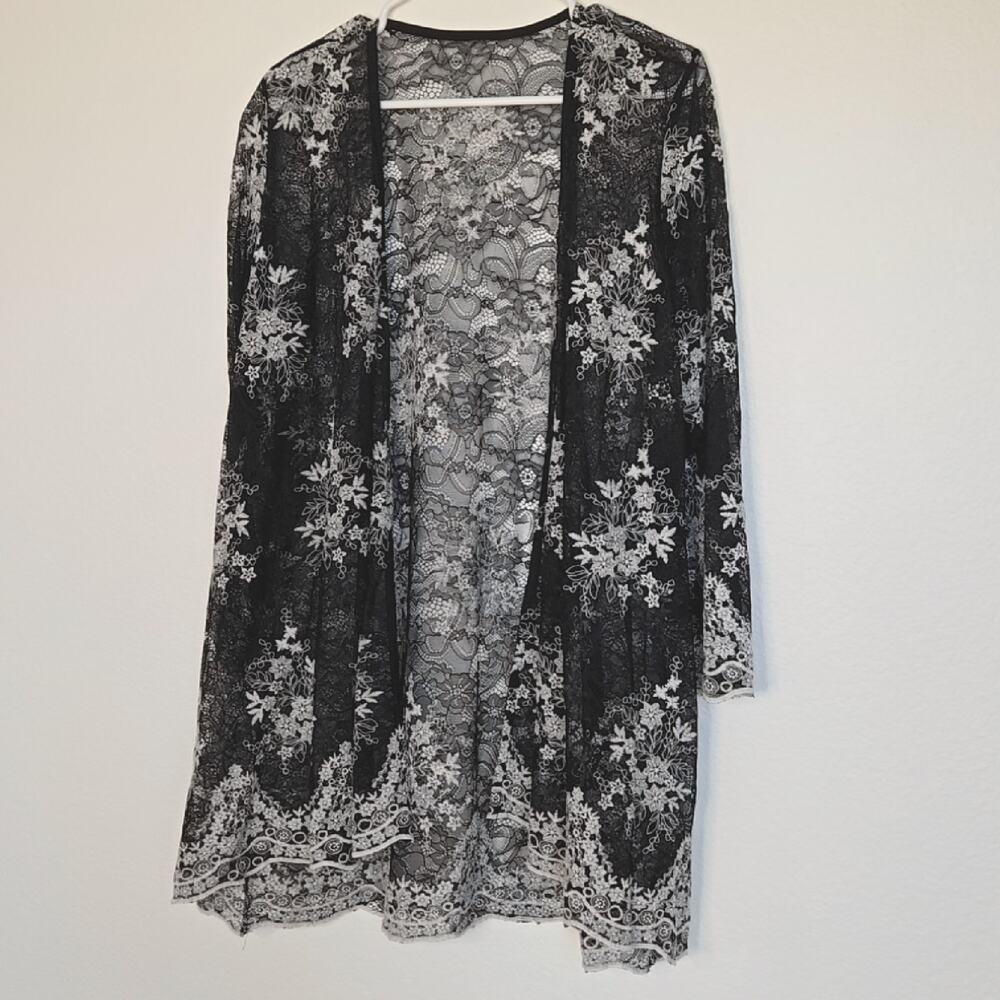 Black and White women's Lack Jacket size M